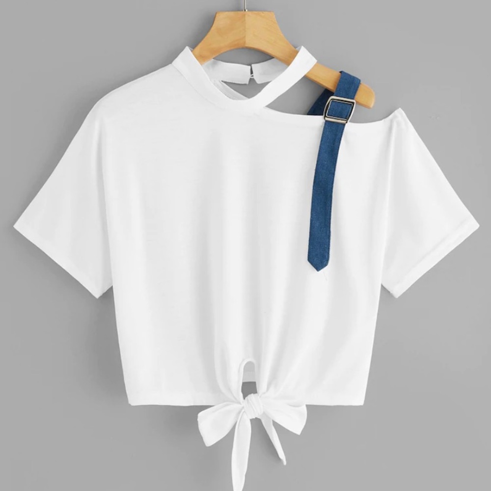 Women’s cutout shoulder T-shirt